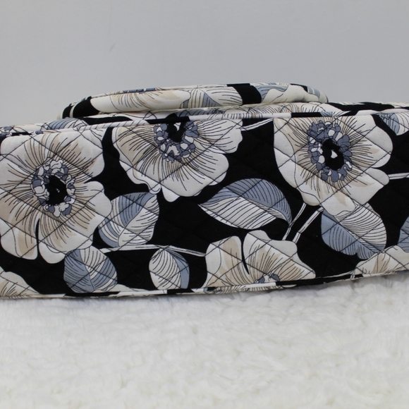 Vera Bradley large retired Camilla bowler bag - Picture 6 of 6